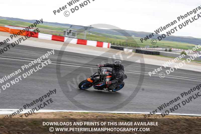 cadwell no limits trackday;cadwell park;cadwell park photographs;cadwell trackday photographs;enduro digital images;event digital images;eventdigitalimages;navarra;no limits trackdays;peter wileman photography;racing digital images;trackday digital images;trackday photos